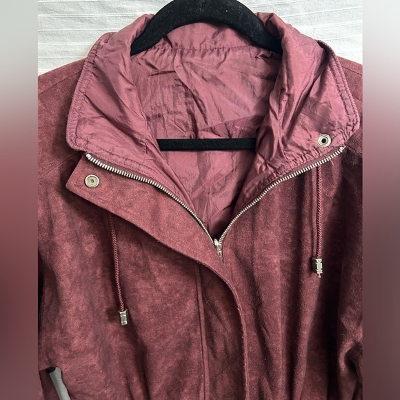 CS Signature Jacket Womens Burgundy Reversible Full Zip Velvet/Windbreaker Sz S - Picture 5 of 8